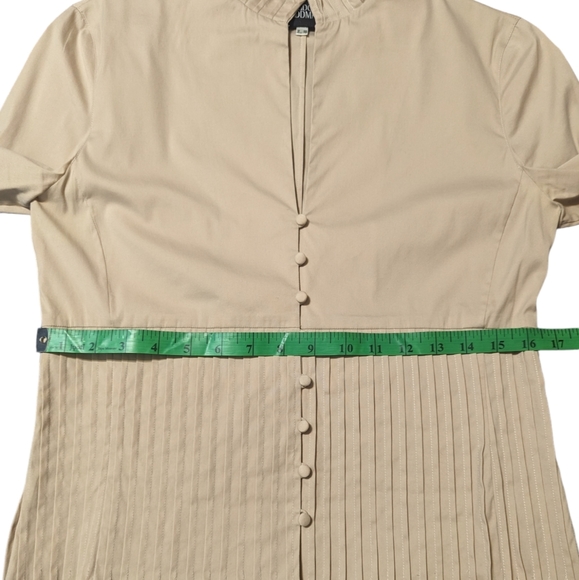 Akris Pleated Button Down Shirt - Picture 2 of 9